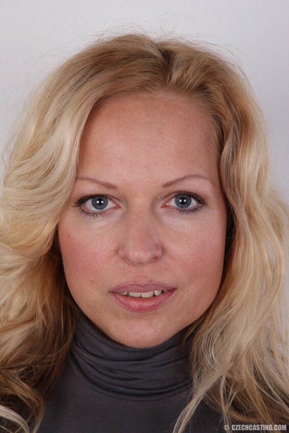 35 Years Old Amateur Model Renata 001