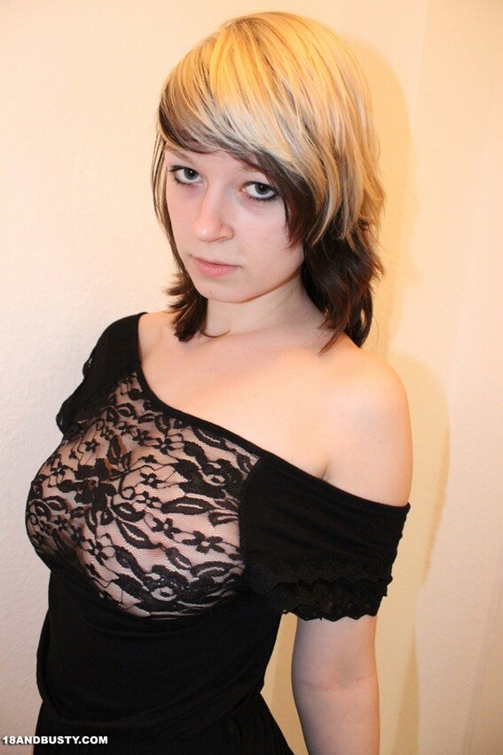 Busty Teen With Countless Tattoos 004