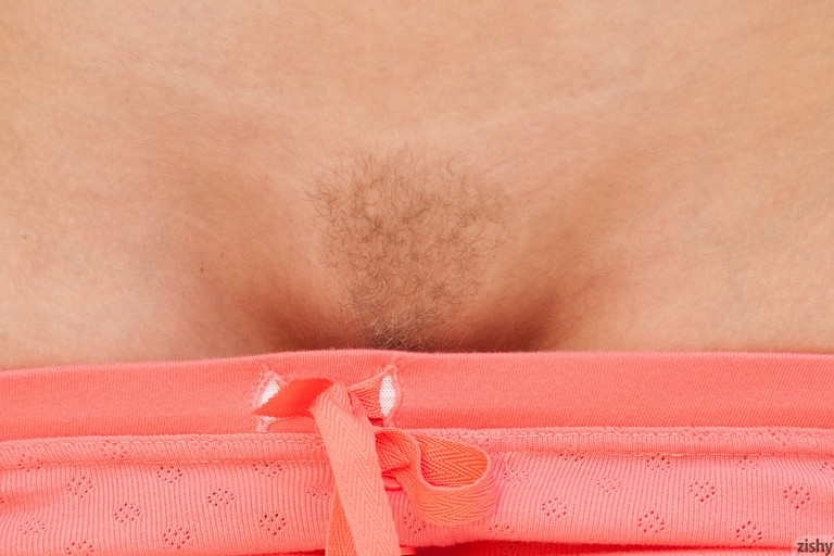 Free Photo Gallery Of Zishy Model Anya Amsel 004